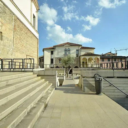 Casa A Colori Nel Borgo Apartamento